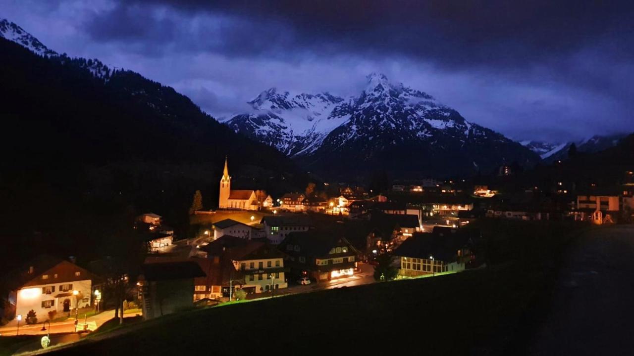 Bergjuwel Kleinwalsertal Hirschegg  Exterior photo